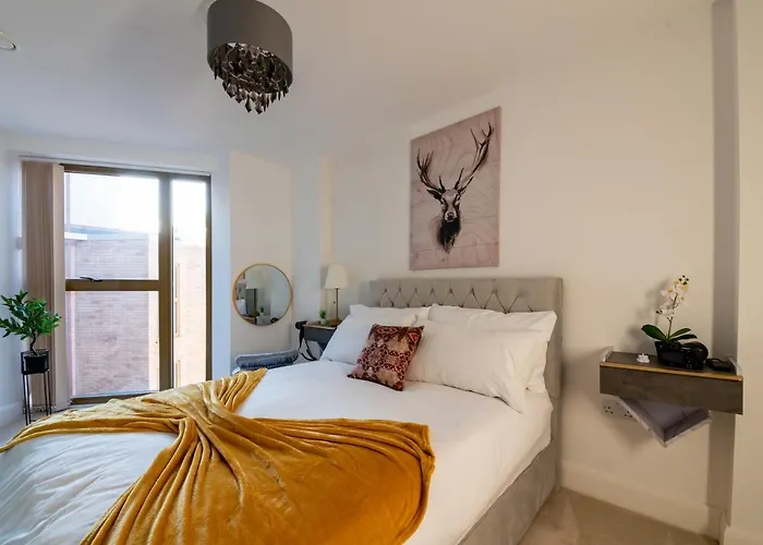 Lux 2 Bedrooms - 2 Bathrooms - F7