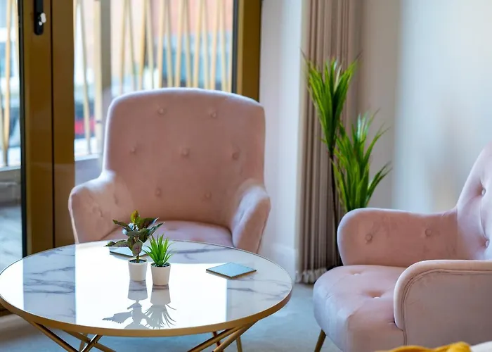 Lux 2 Bedrooms - 2 Bathrooms - F7